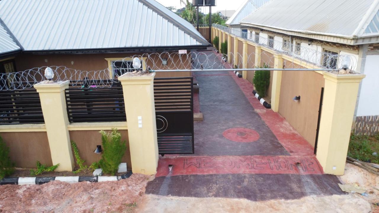 Living Green Apartments Airport Pick Up Benin City Kültér fotó
