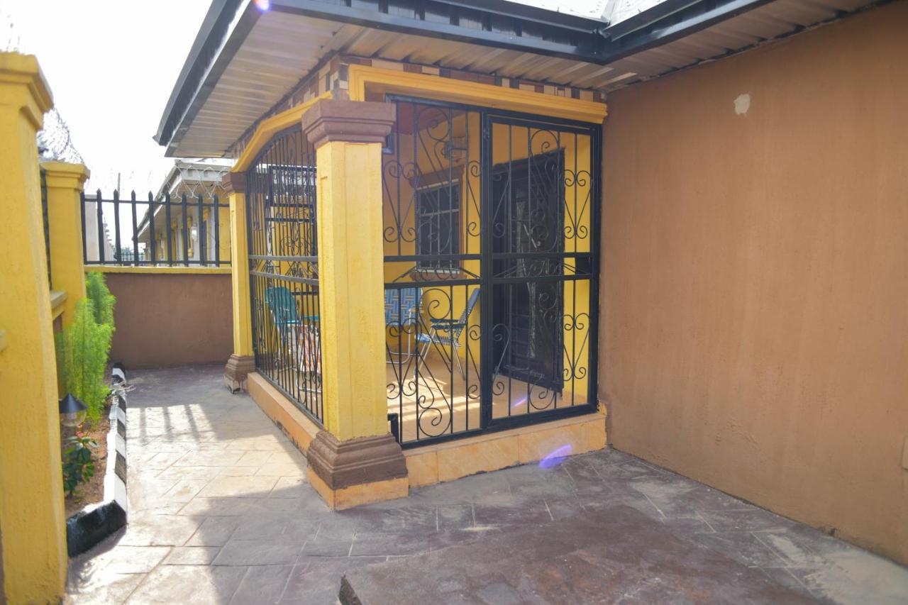 Living Green Apartments Airport Pick Up Benin City Kültér fotó