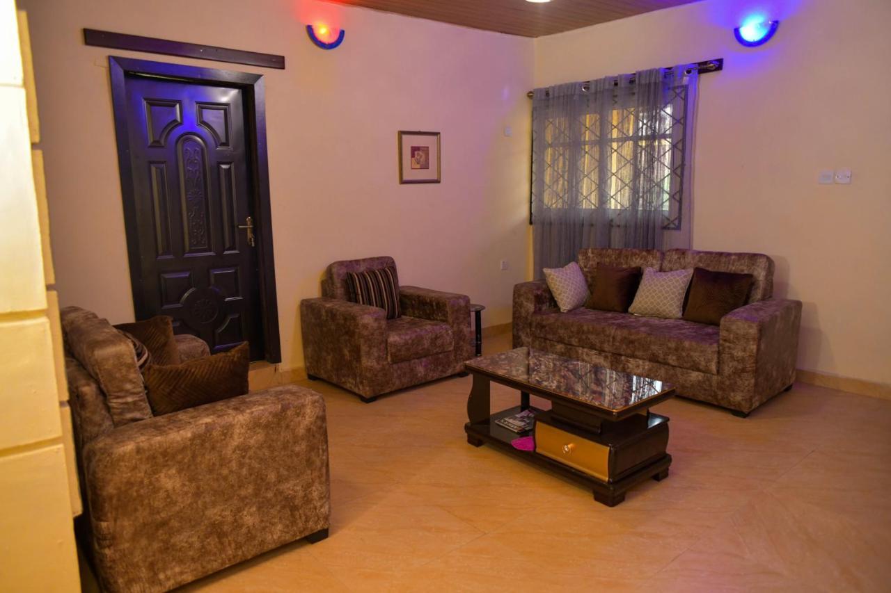 Living Green Apartments Airport Pick Up Benin City Kültér fotó